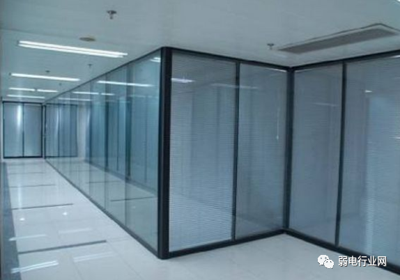 机房装修施工全攻略：报价清单包含哪些内容？一站式解决方案